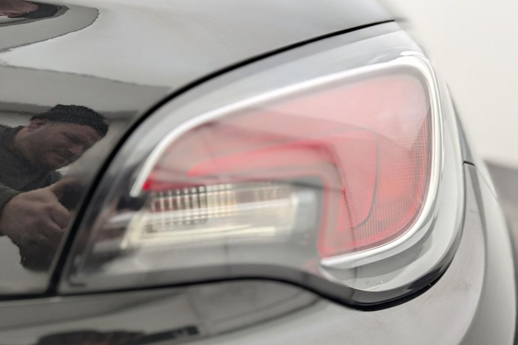 Used Vauxhall ADAM 2017 for sale - 77212250: Photo 35