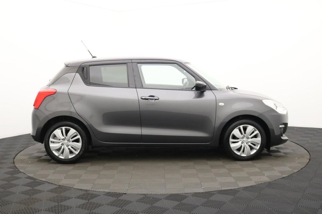 Used Suzuki Swift 2018 for sale - 77211896: Photo 2