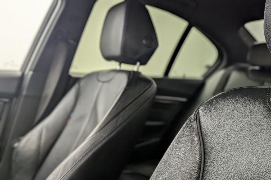 Used BMW 3 Series 2018 for sale - 77654847: Photo 26