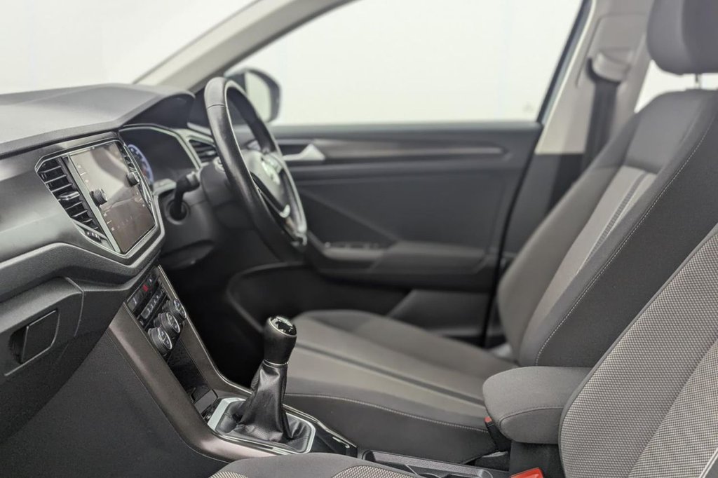 Used Volkswagen T-Roc 2019 for sale - 77967619: Photo 24