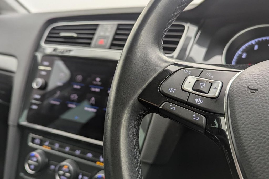 Used Volkswagen Golf 2020 for sale - 77464067: Photo 12