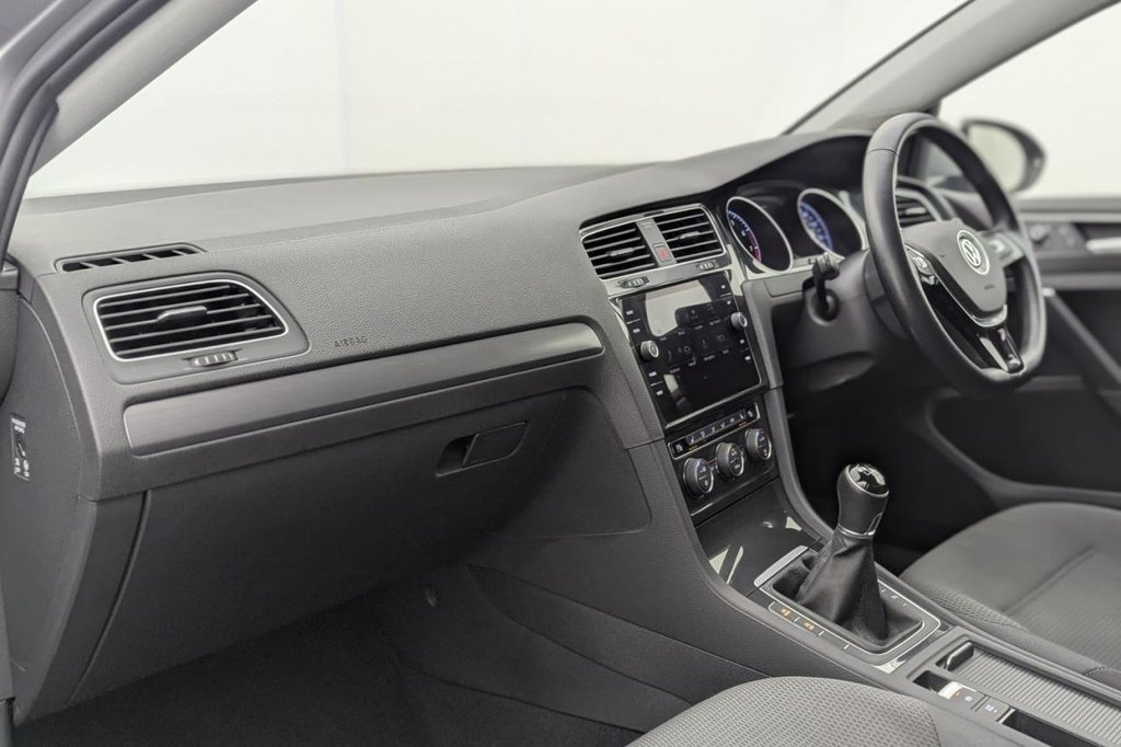 Used Volkswagen Golf 2020 for sale - 77464067: Photo 23