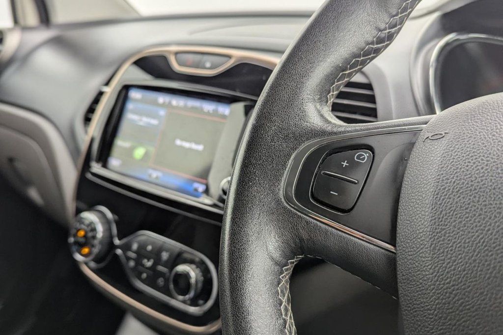 Used Renault Captur 2016 for sale - 77850119: Photo 14