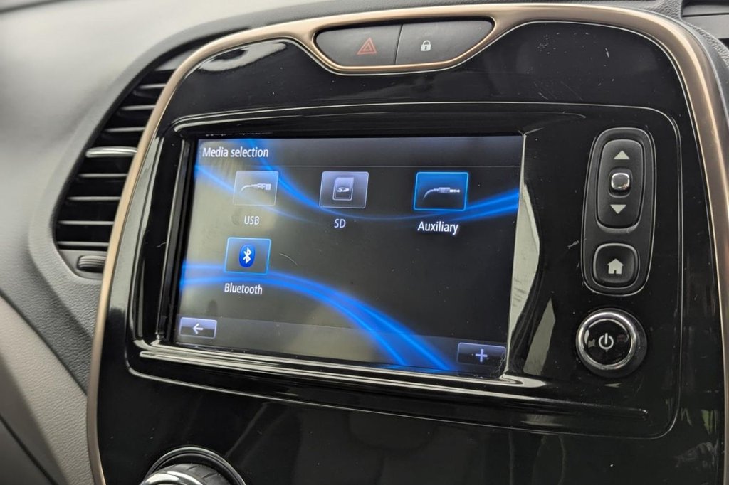 Used Renault Captur 2016 for sale - 77850119: Photo 37