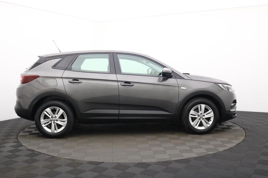 Used Vauxhall Grandland X 2019 for sale - 77384359: Photo 2