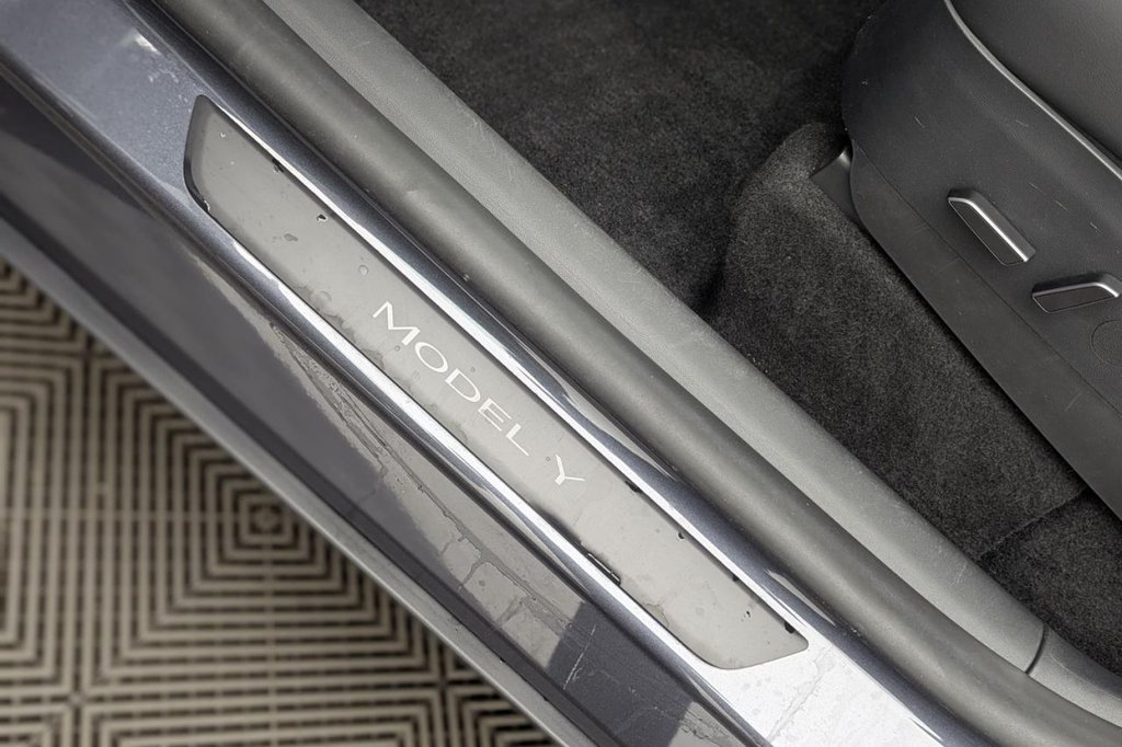 Used Tesla Model Y 2022 for sale - 77594188: Photo 32