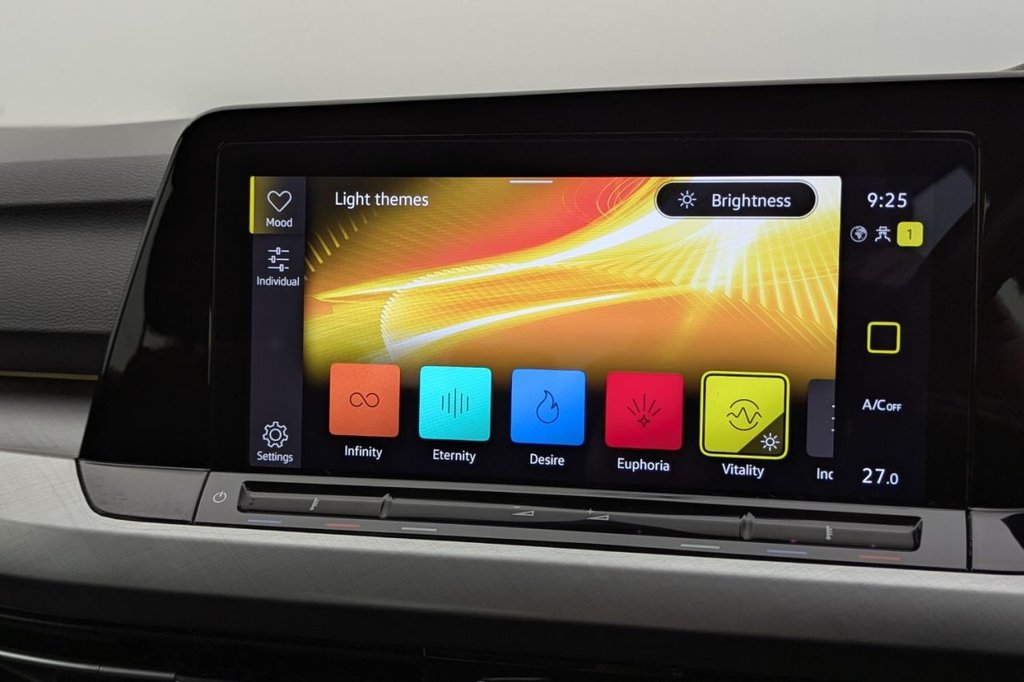 Used Volkswagen Golf 2021 for sale - 77212237: Photo 37