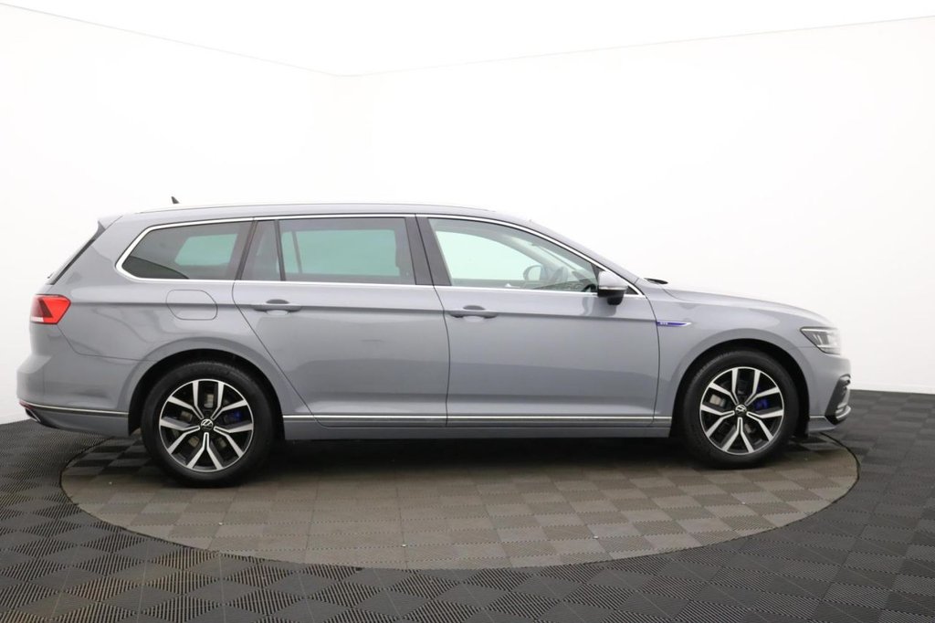 Used Volkswagen Passat 2021 for sale - 77835871: Photo 2