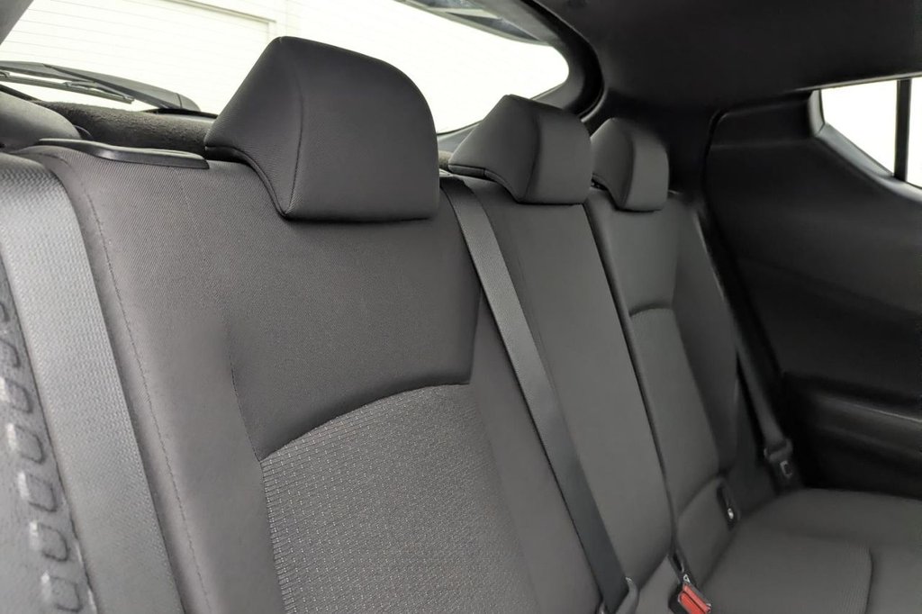 Used Toyota C-HR 2018 for sale - 78017682: Photo 19