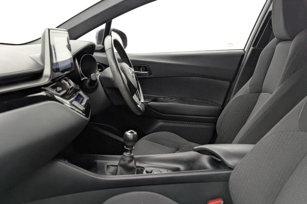 Used Toyota C-HR 2018 for sale - 78017682: Photo 25