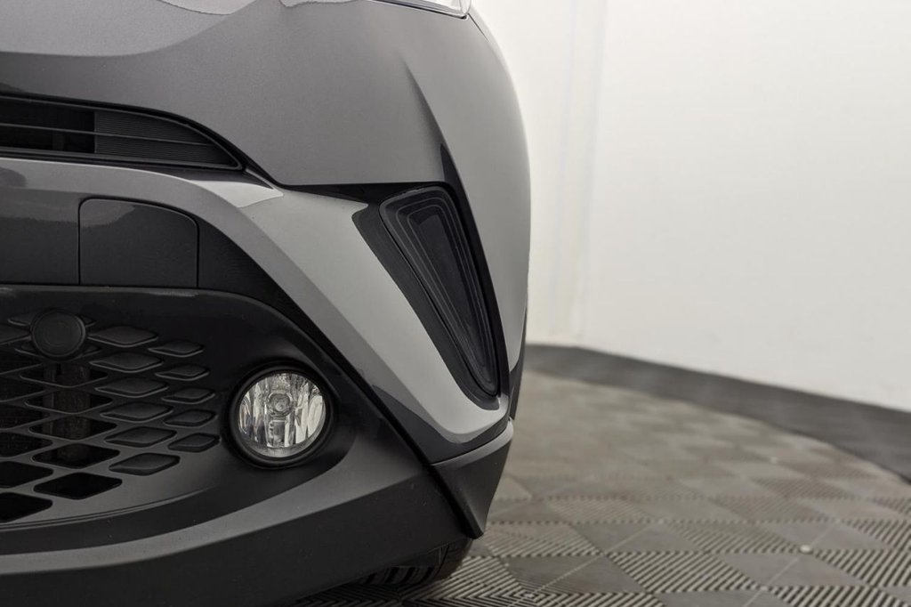 Used Toyota C-HR 2018 for sale - 78017682: Photo 44