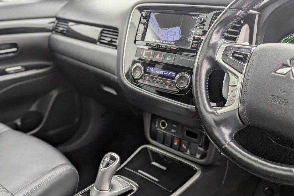 Used Mitsubishi Outlander 2017 for sale - 77212260: Photo 38