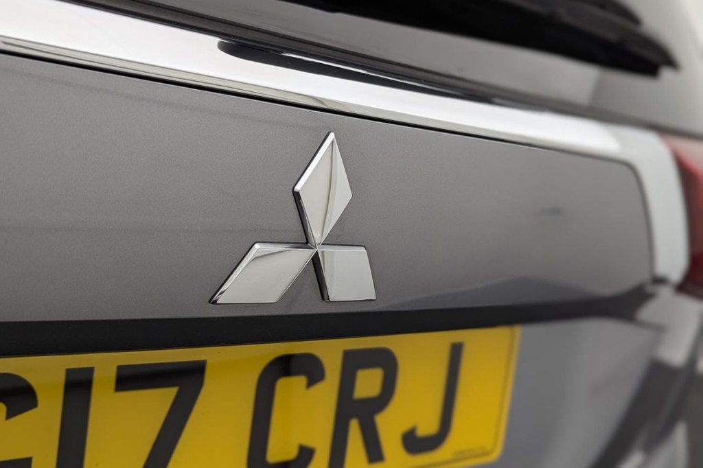 Used Mitsubishi Outlander 2017 for sale - 77212260: Photo 45