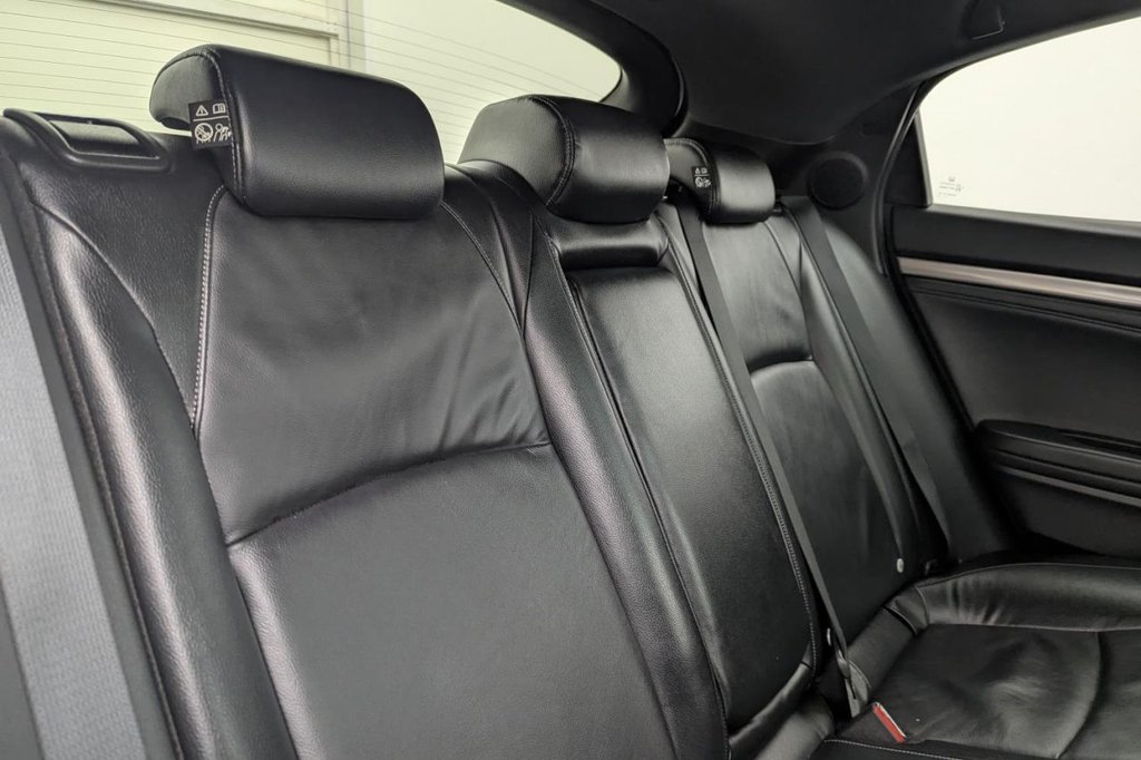 Used Honda Civic 2018 for sale - 77621793: Photo 18