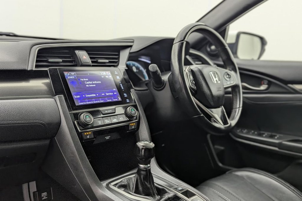 Used Honda Civic 2018 for sale - 77621793: Photo 26