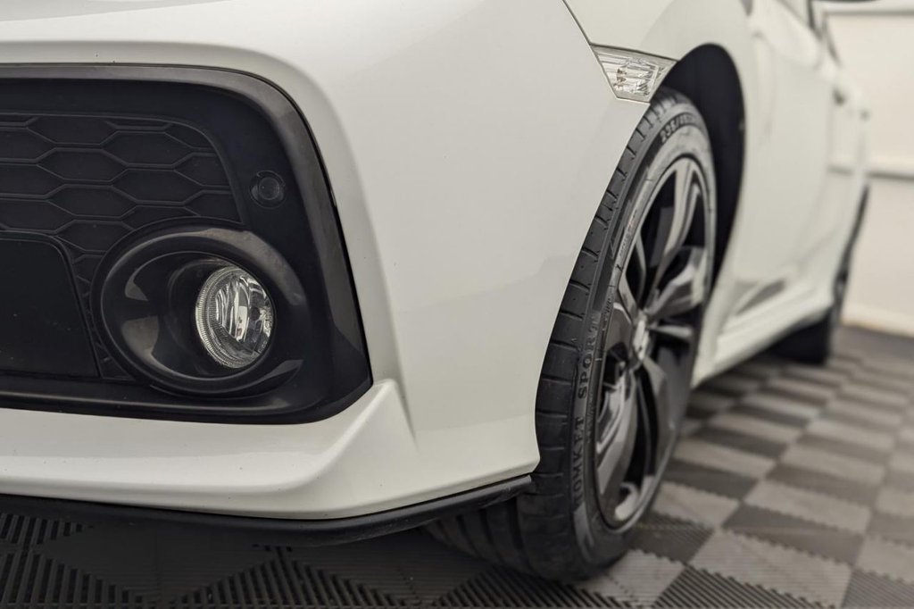 Used Honda Civic 2018 for sale - 77621793: Photo 47