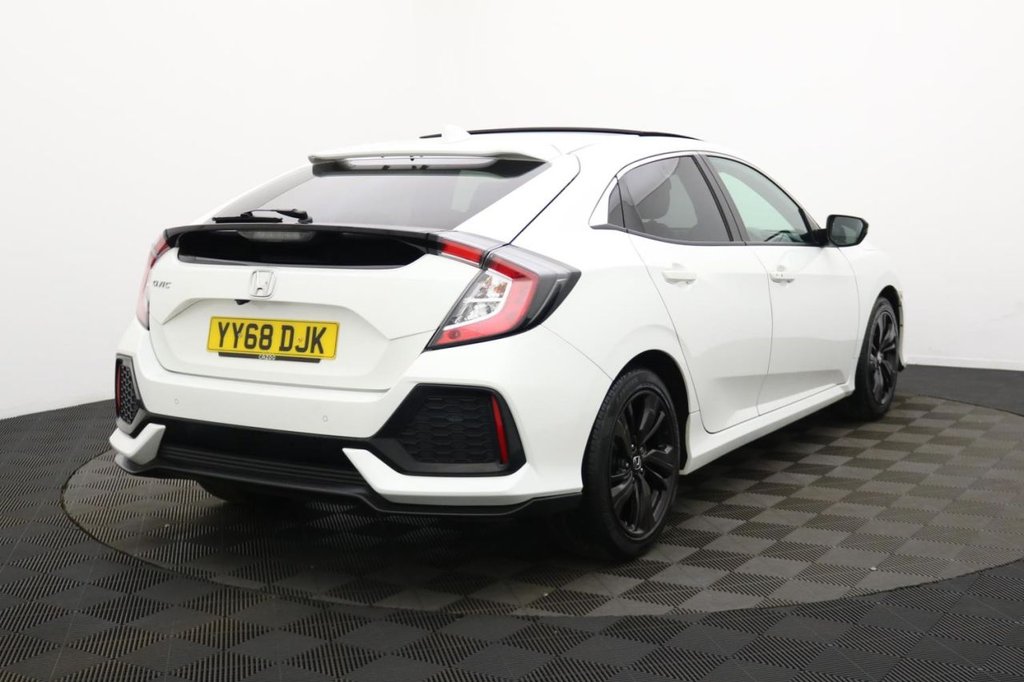 Used Honda Civic 2018 for sale - 77621793: Photo 5