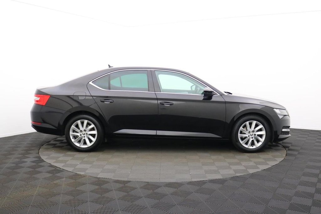Used Skoda Superb 2020 for sale - 77212232: Photo 2