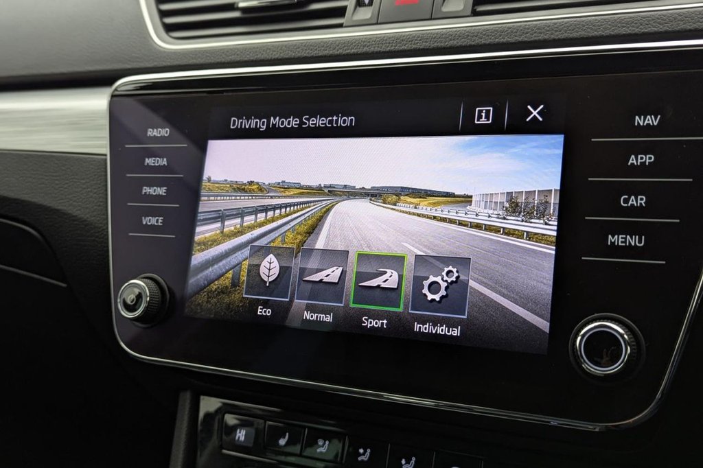 Used Skoda Superb 2020 for sale - 77212232: Photo 38