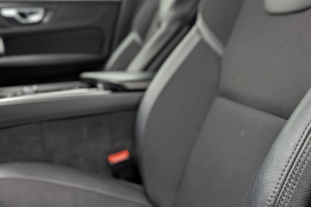 Used Volvo V60 2019 for sale - 77212040: Photo 28