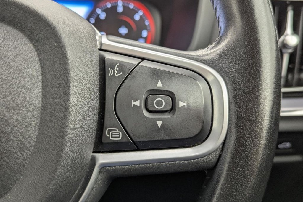 Used Volvo V60 2019 for sale - 77212040: Photo 35