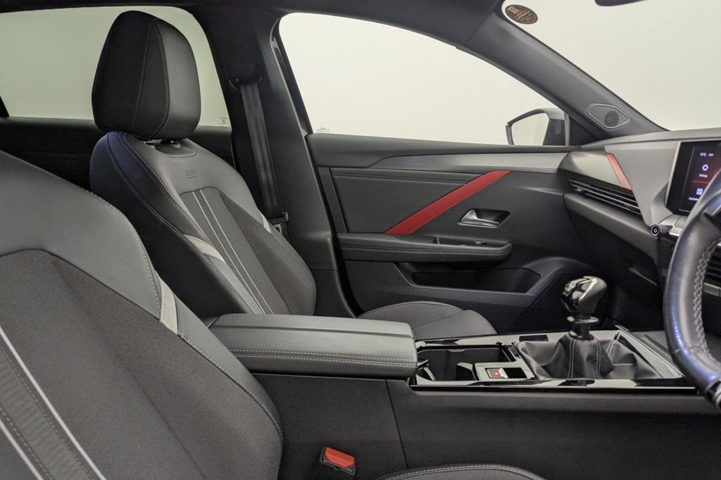 Used Vauxhall Astra 2022 for sale - 77780475: Photo 3