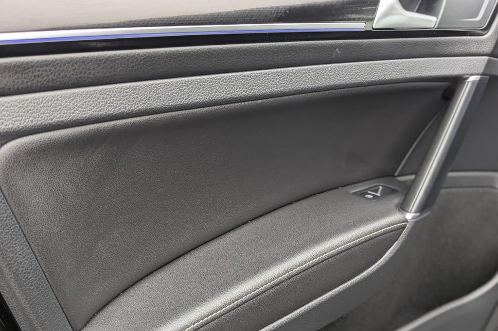 Used Volkswagen Golf 2019 for sale - 77920415: Photo 37