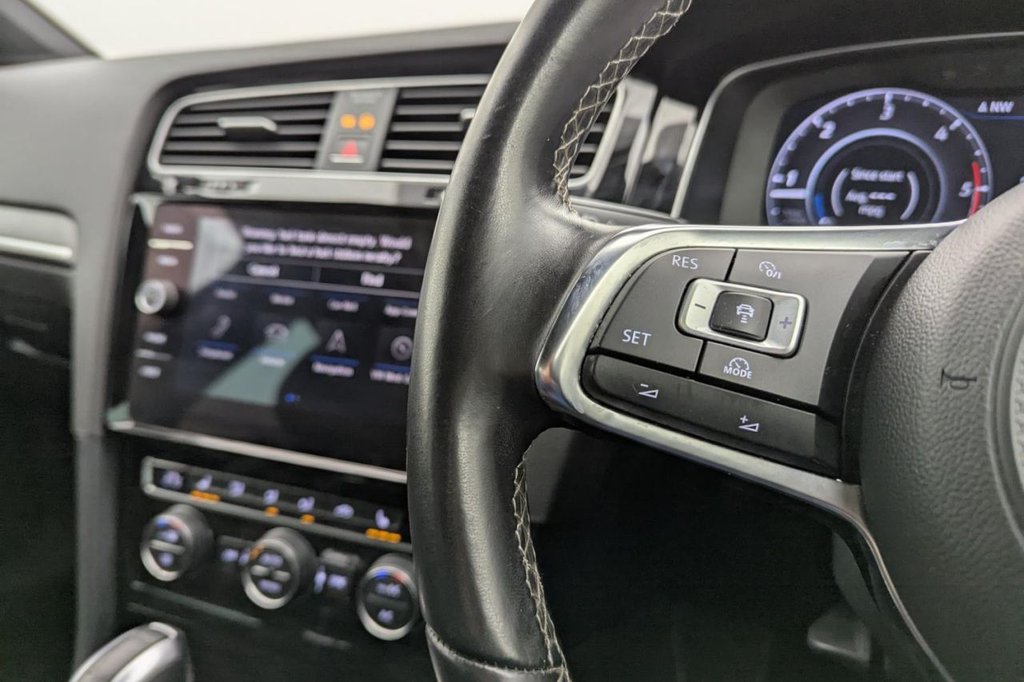 Used Volkswagen Golf 2017 for sale - 77212278: Photo 13