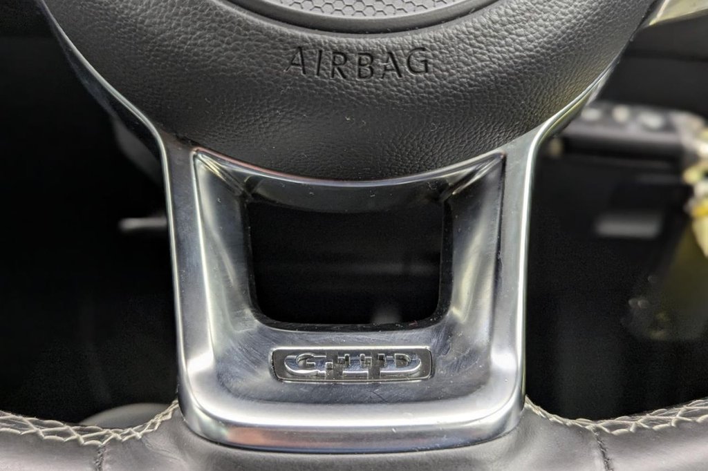 Used Volkswagen Golf 2017 for sale - 77212278: Photo 33