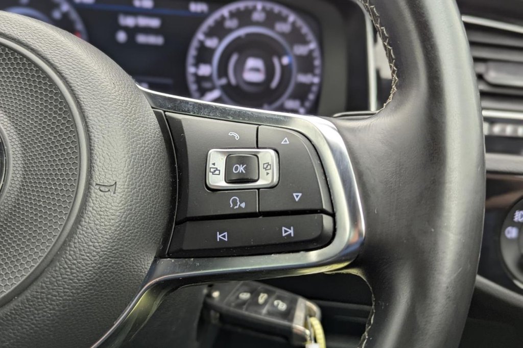 Used Volkswagen Golf 2017 for sale - 77212278: Photo 35