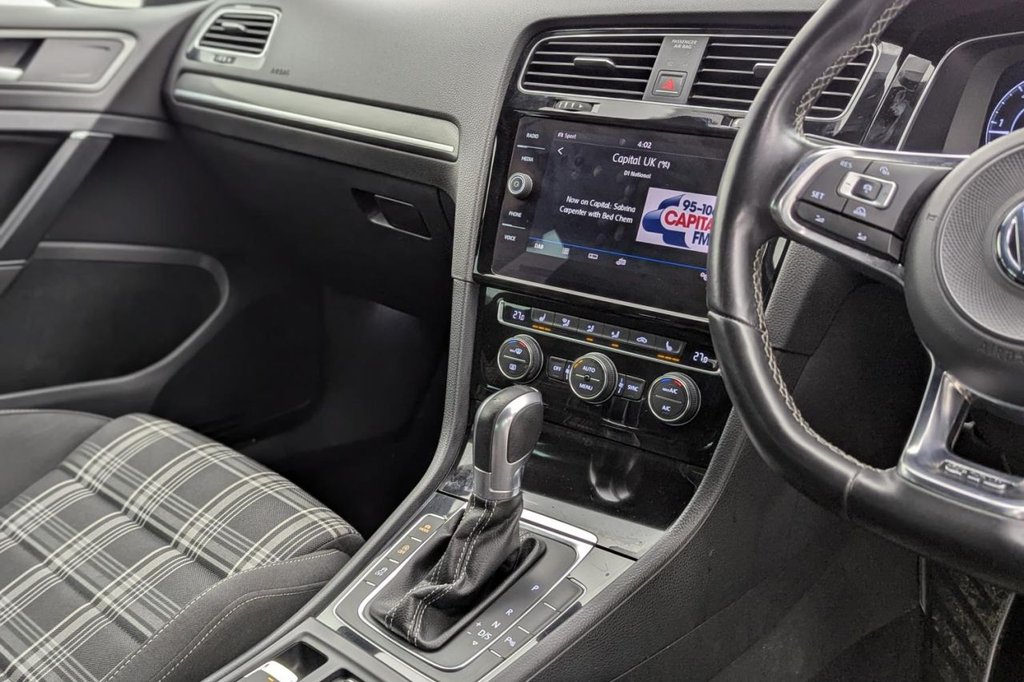Used Volkswagen Golf 2017 for sale - 77212278: Photo 46
