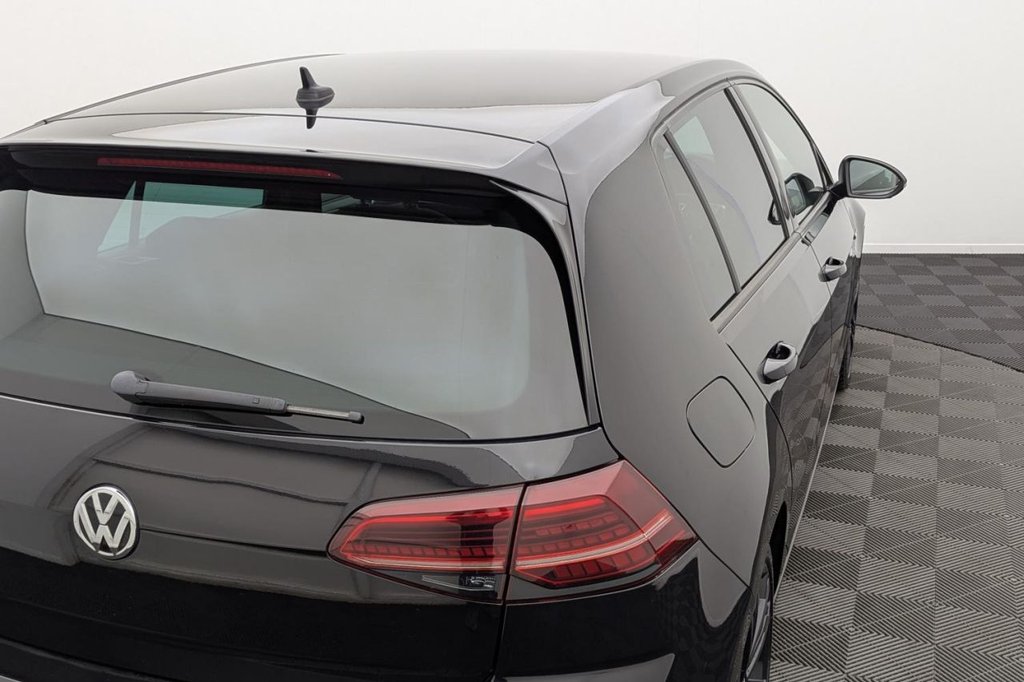 Used Volkswagen Golf 2017 for sale - 77212278: Photo 50