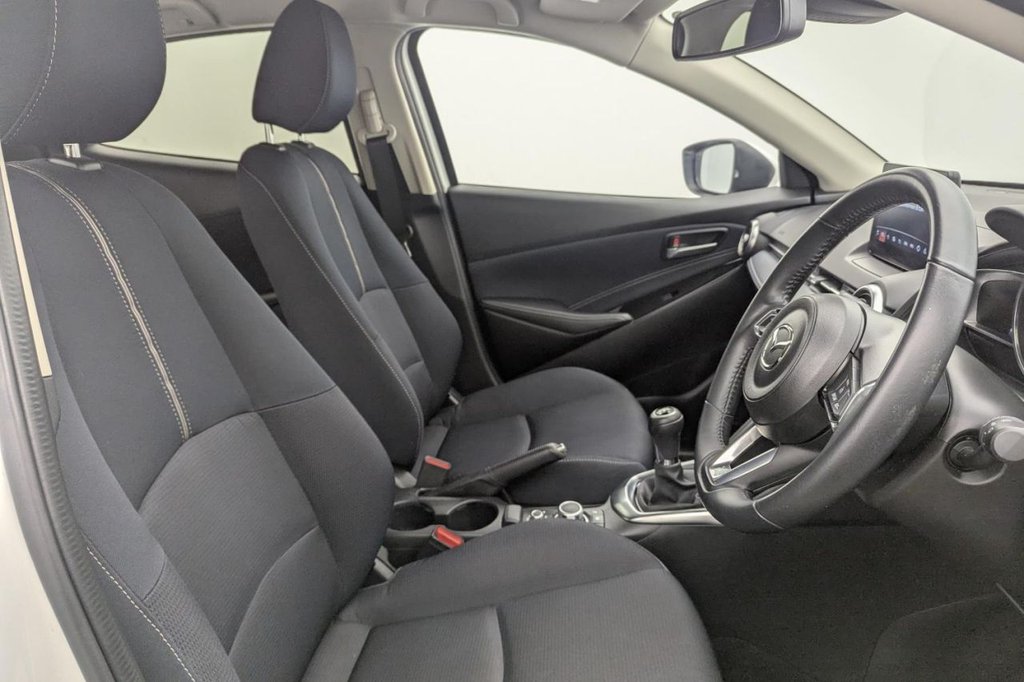 Used Mazda Mazda2 2022 for sale - 77212880: Photo 3