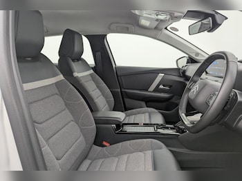 Used Citroen C4 2022 for sale - 77990582: Photo