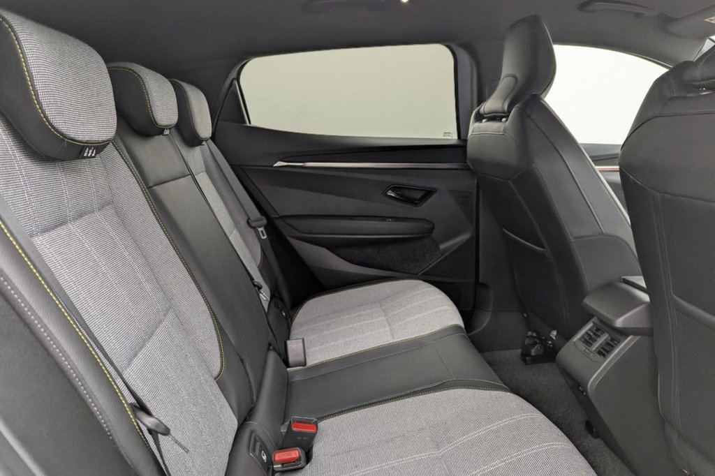Used Renault Megane E Tech 2022 for sale - 77212193: Photo 16