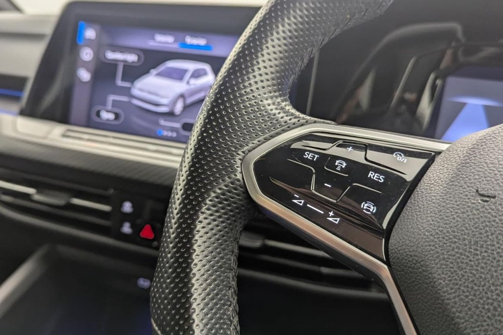 Used Volkswagen Golf 2021 for sale - 77342084: Photo 14