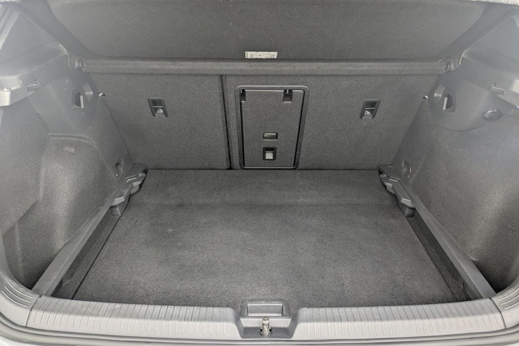 Used Volkswagen Golf 2021 for sale - 77342084: Photo 20