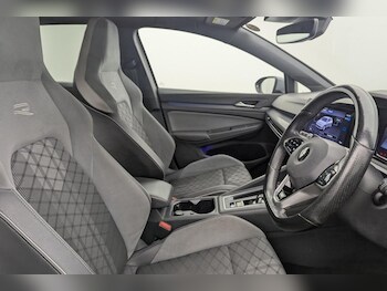 Used Volkswagen Golf 2021 for sale - 77342084: Photo