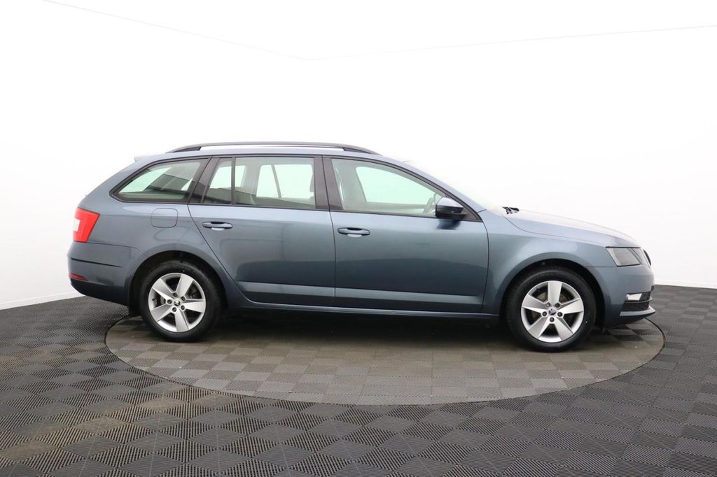 Used Skoda Octavia 2018 for sale - 77212252: Photo 2