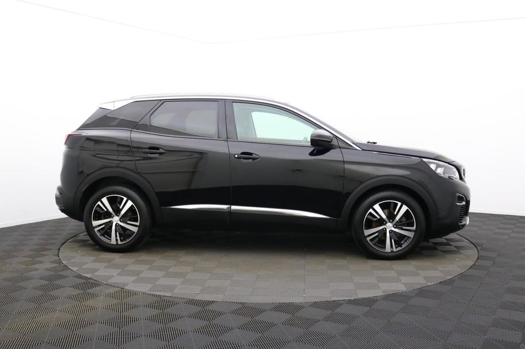 Used Peugeot 3008 2020 for sale - 77212235: Photo 2