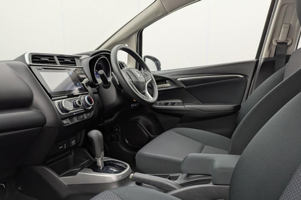 Used Honda Jazz 2019 for sale - 77212239: Photo 27