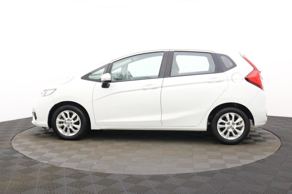 Used Honda Jazz 2019 for sale - 77212239: Photo 8