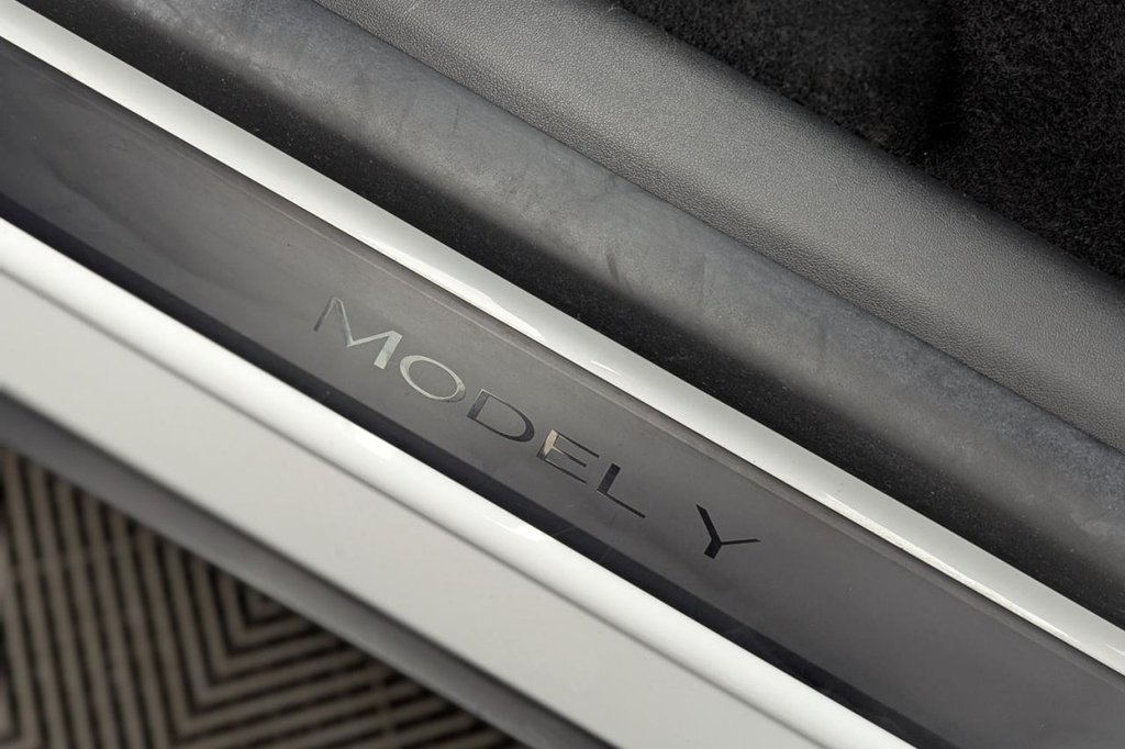 Used Tesla Model Y 2022 for sale - 77780028: Photo 28