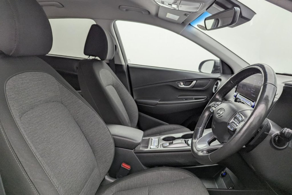 Used Hyundai KONA 2021 for sale - 77212851: Photo 3