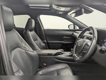 Used Lexus UX 2019 for sale - 77227506: Photo