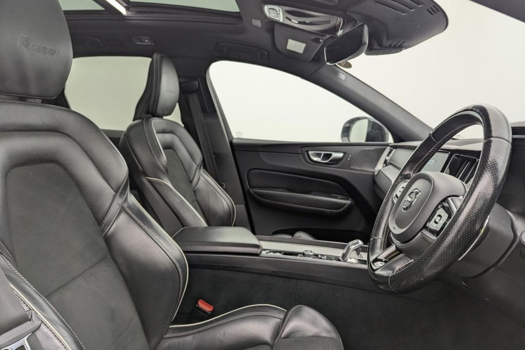 Used Volvo XC60 2019 for sale - 77952267: Photo 3