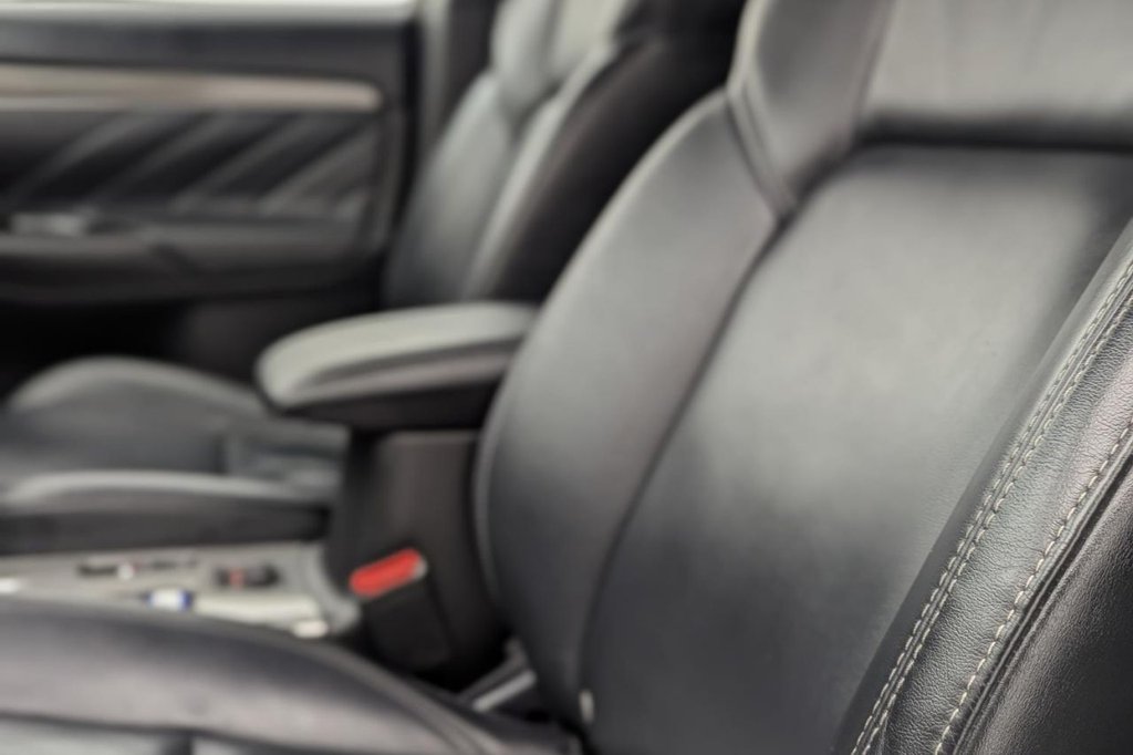 Used Mitsubishi Outlander 2018 for sale - 77879647: Photo 28