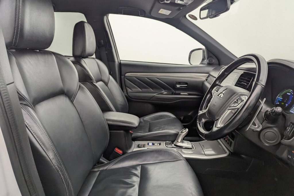 Used Mitsubishi Outlander 2018 for sale - 77879647: Photo 3