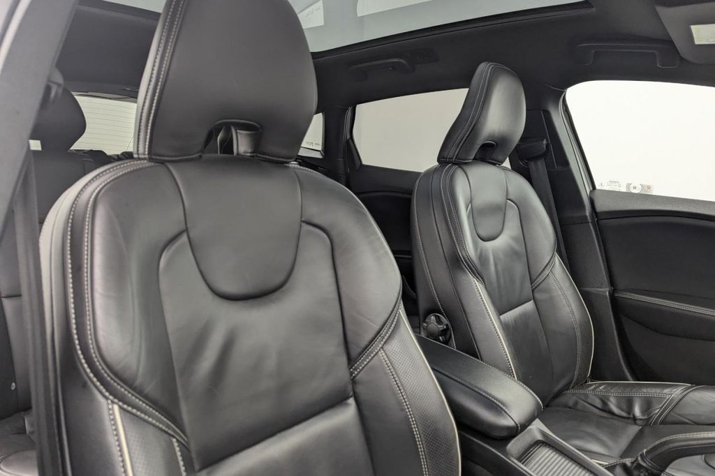 Used Volvo V40 2018 for sale - 77667591: Photo 15