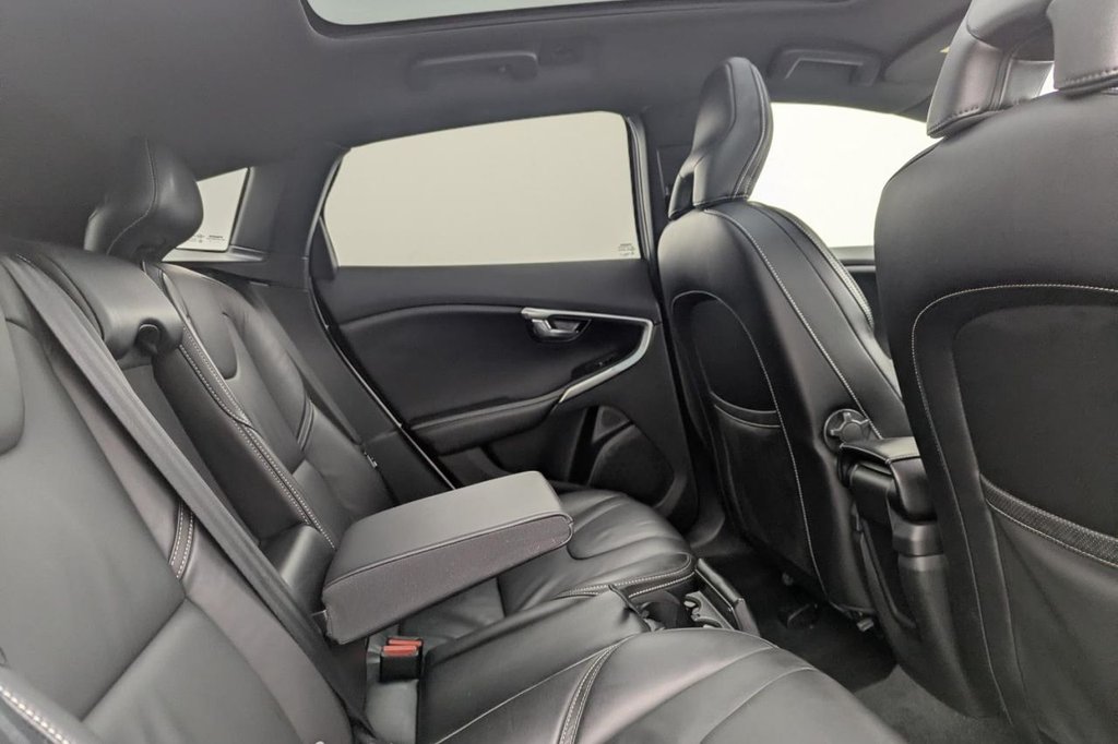 Used Volvo V40 2018 for sale - 77667591: Photo 16